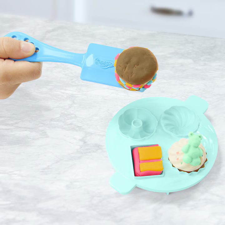 Set Play-Doh Kitchen Creations - Mixerul magic